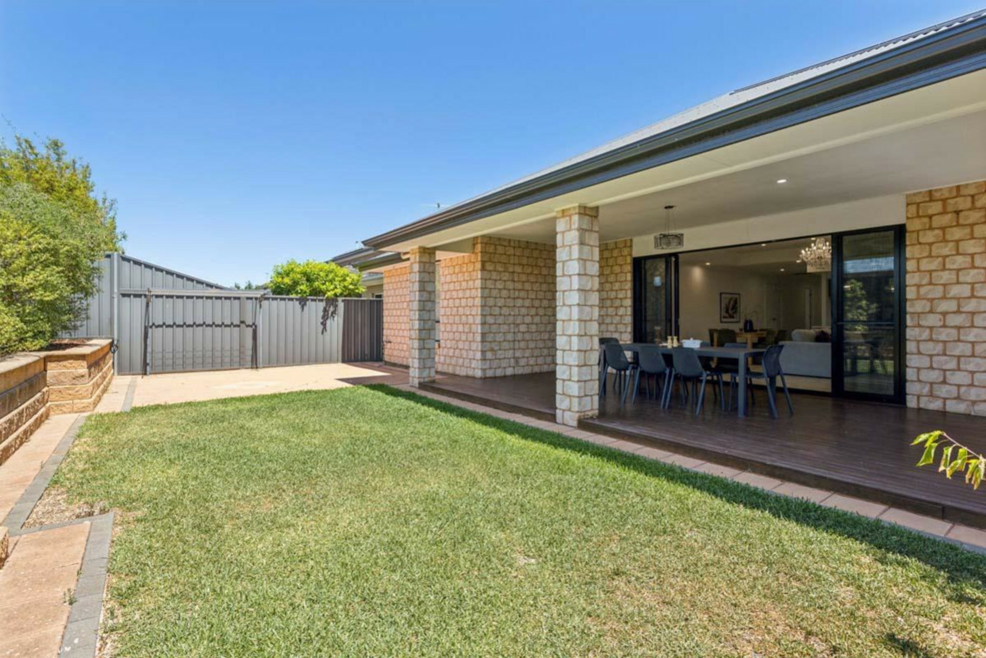25 Nelson Crescent, MAWSON LAKES