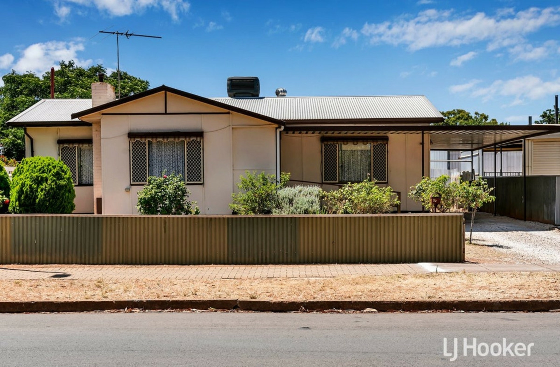 22 McKenzie Road, ELIZABETH DOWNS