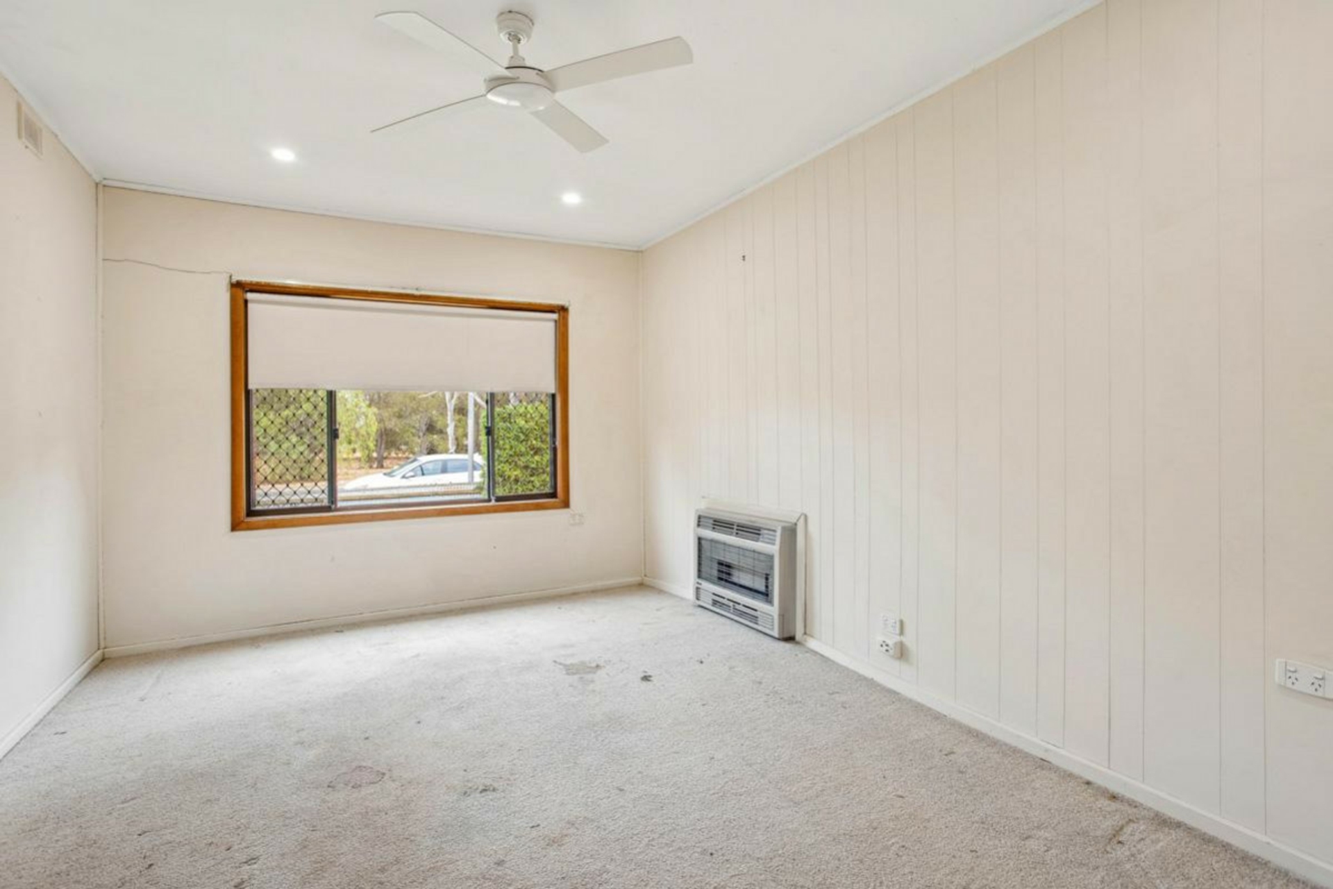 22 McKenzie Road, ELIZABETH DOWNS