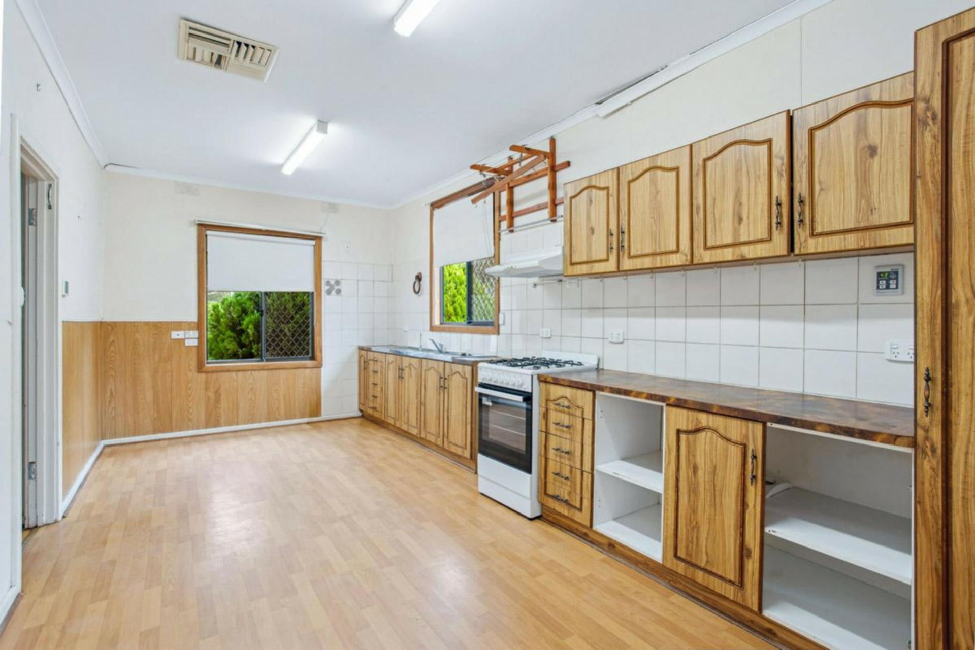 22 McKenzie Road, ELIZABETH DOWNS