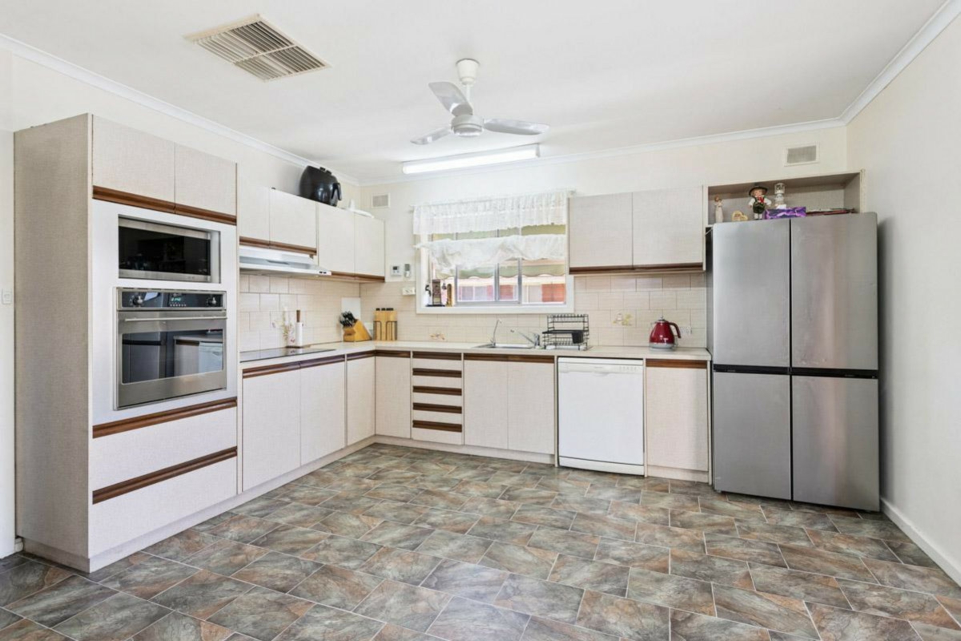 56 Chapel Road, MODBURY NORTH