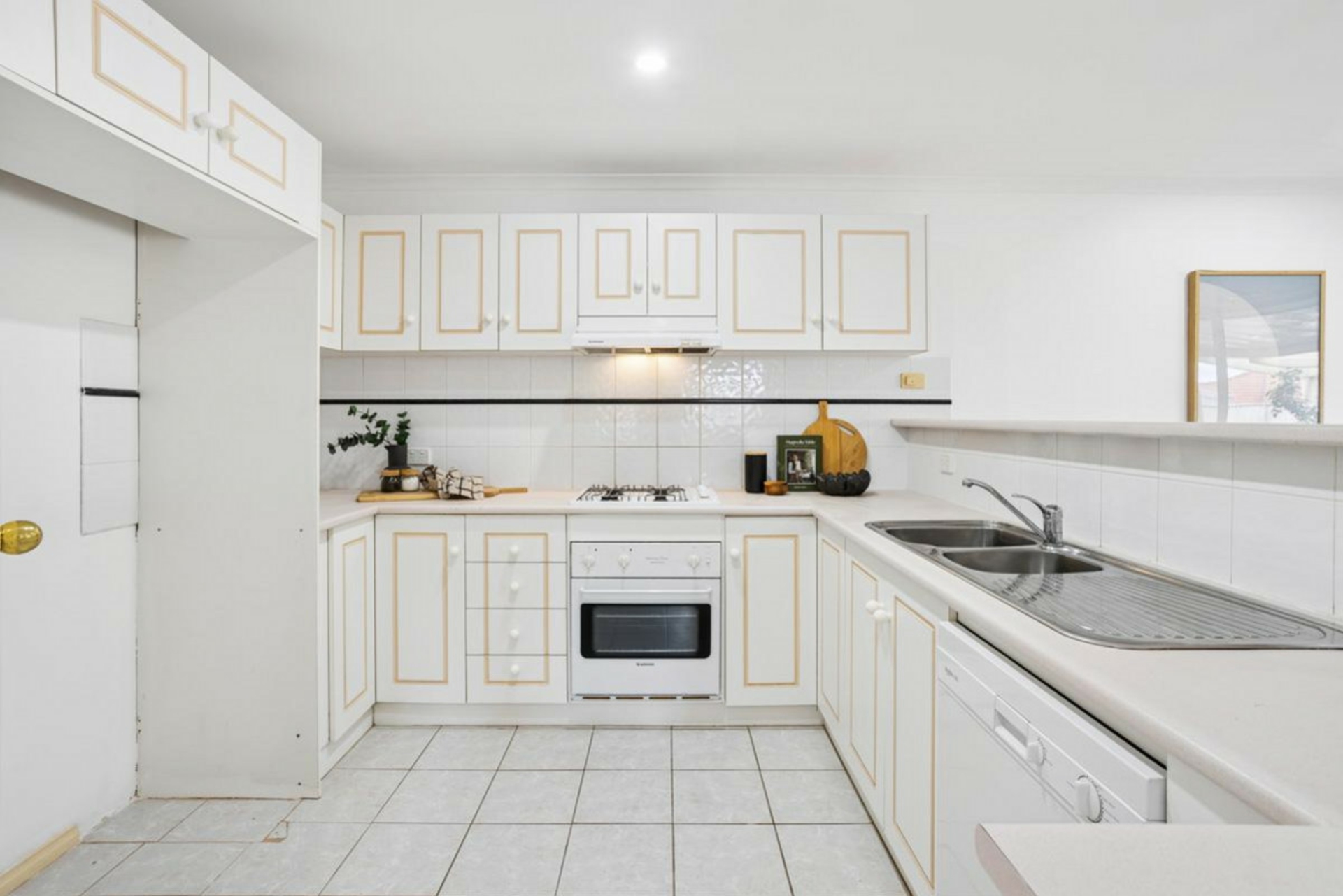 15 Bourke Place, GOLDEN GROVE