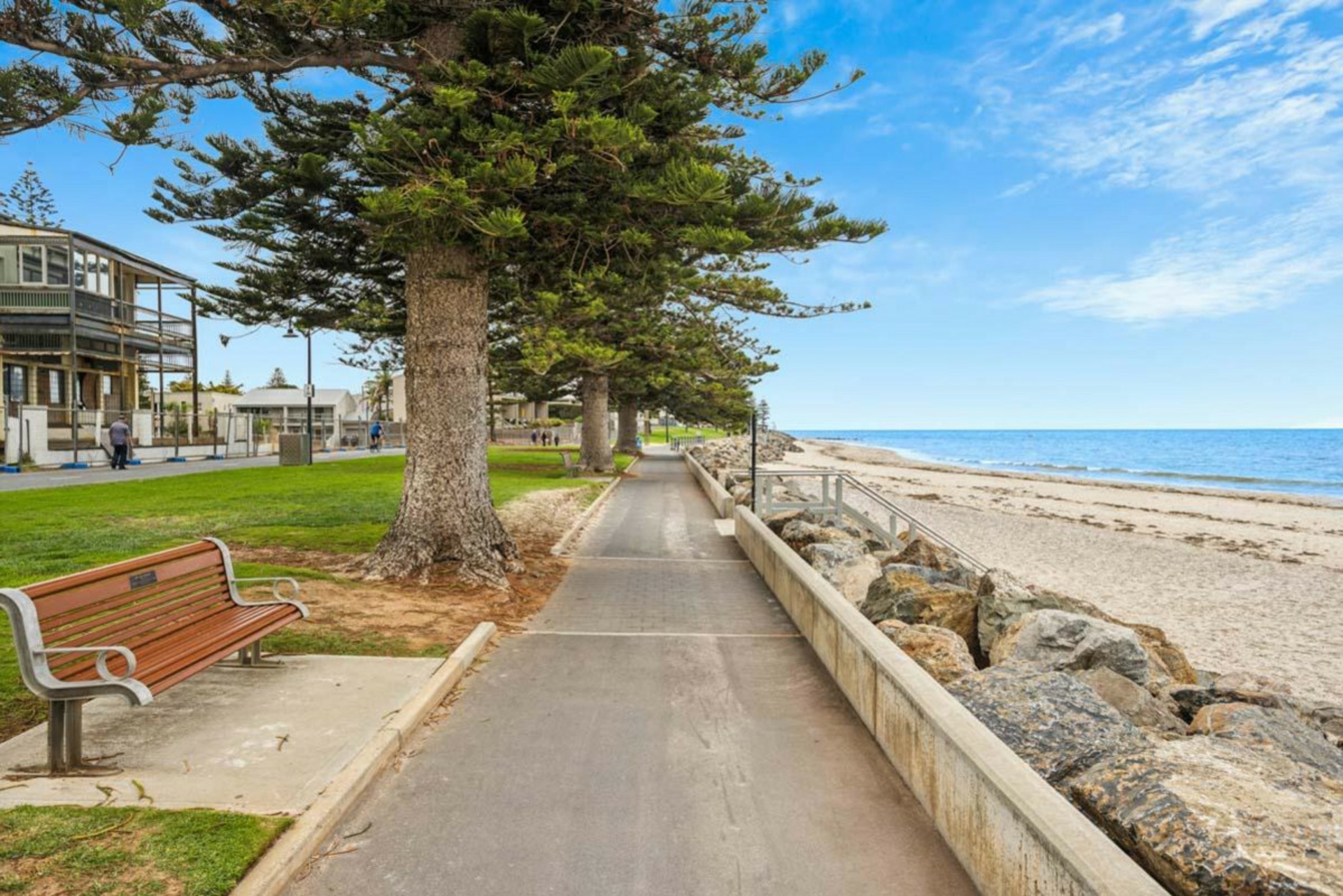 1/6 Saltram Road, GLENELG