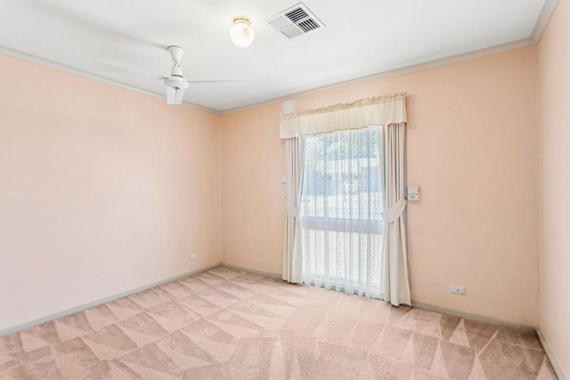 38 Brunel Drive, MODBURY HEIGHTS
