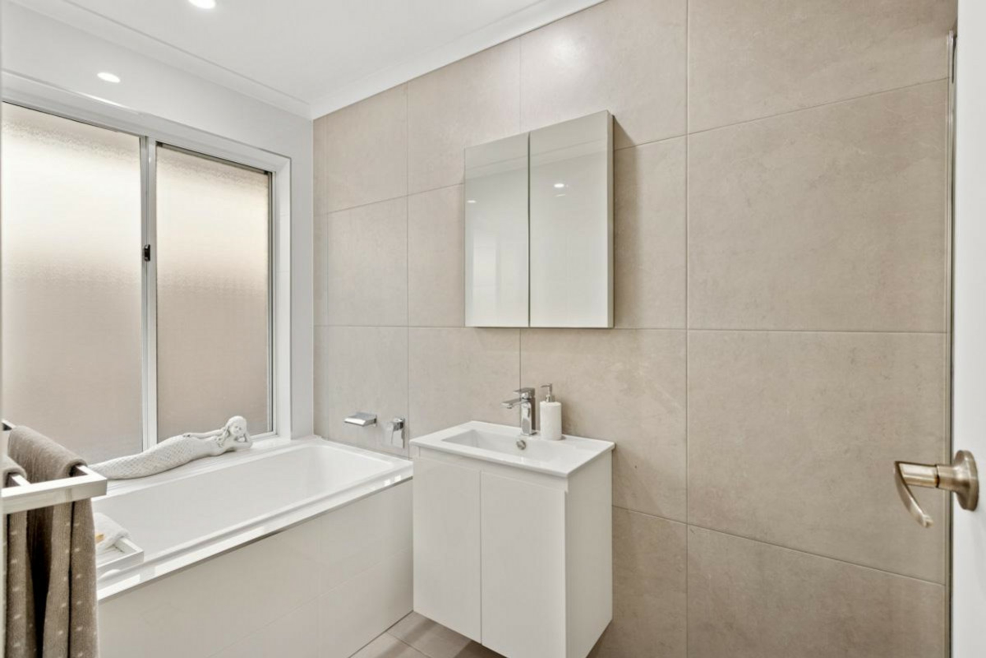 14 Mandarine Avenue, GOLDEN GROVE