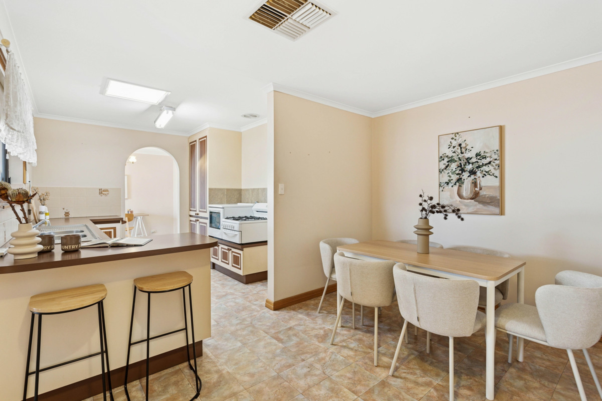 8 Tranquil Court, CAMPBELLTOWN