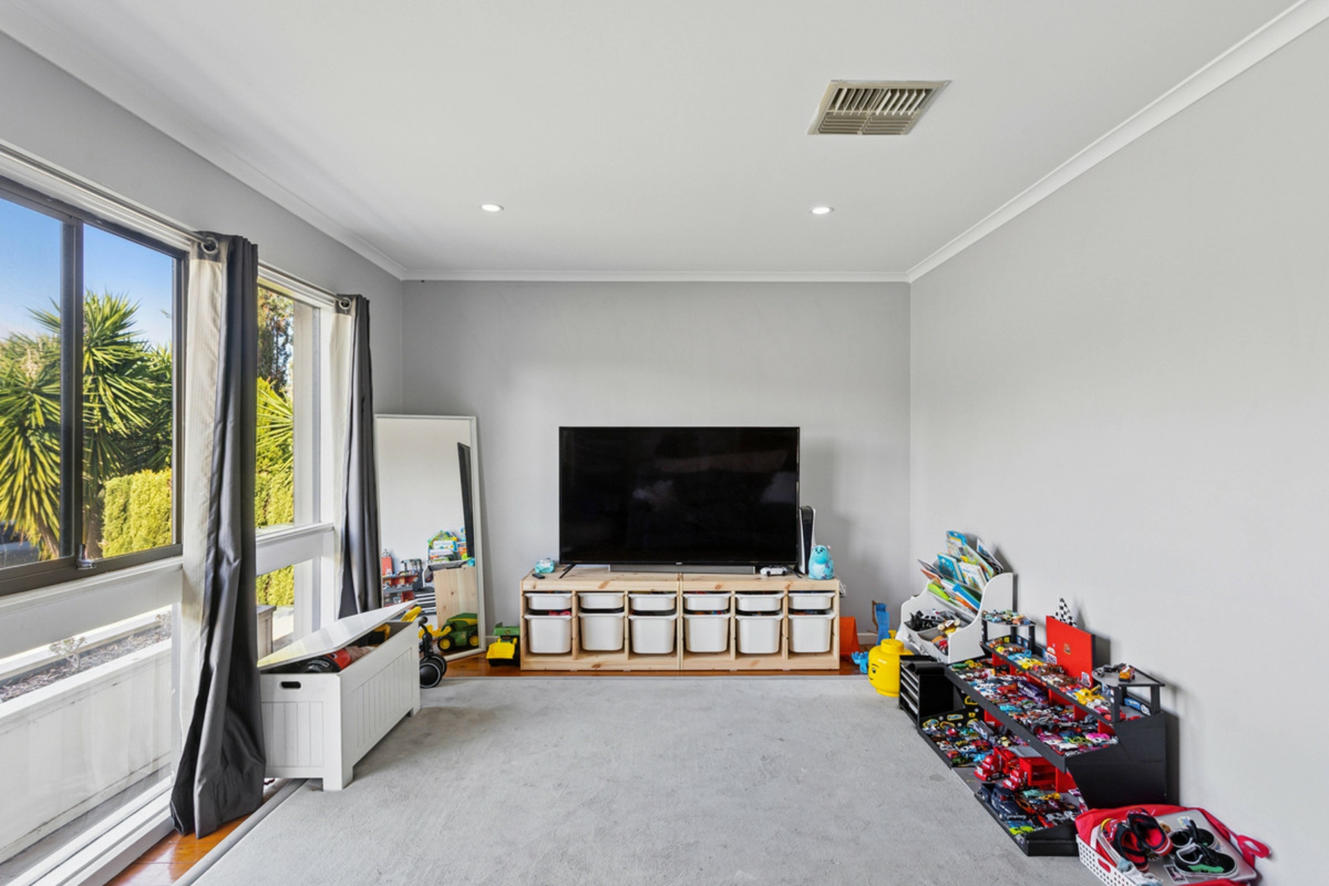 12 Wirilda Avenue, SURREY DOWNS