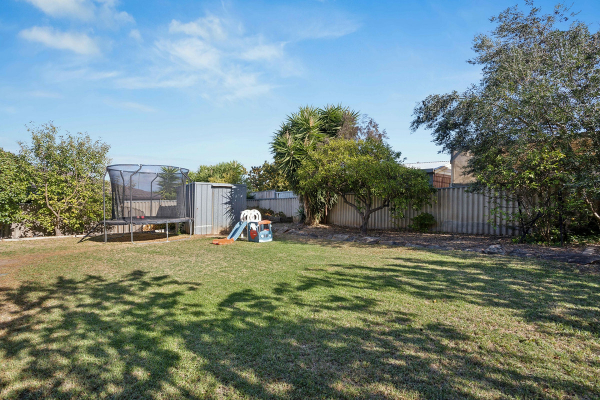 12 Wirilda Avenue, SURREY DOWNS