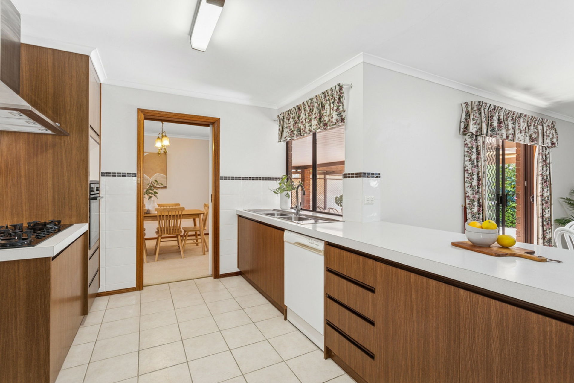 34 Duke Avenue, PARA HILLS