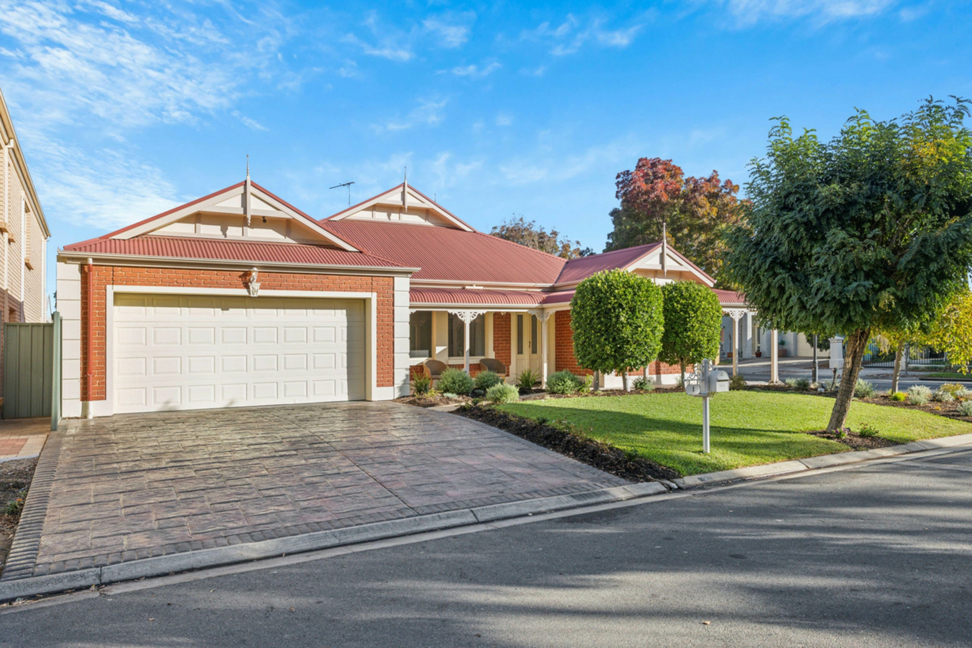 1 Weatherstone Crescent, Mawson Lakes
