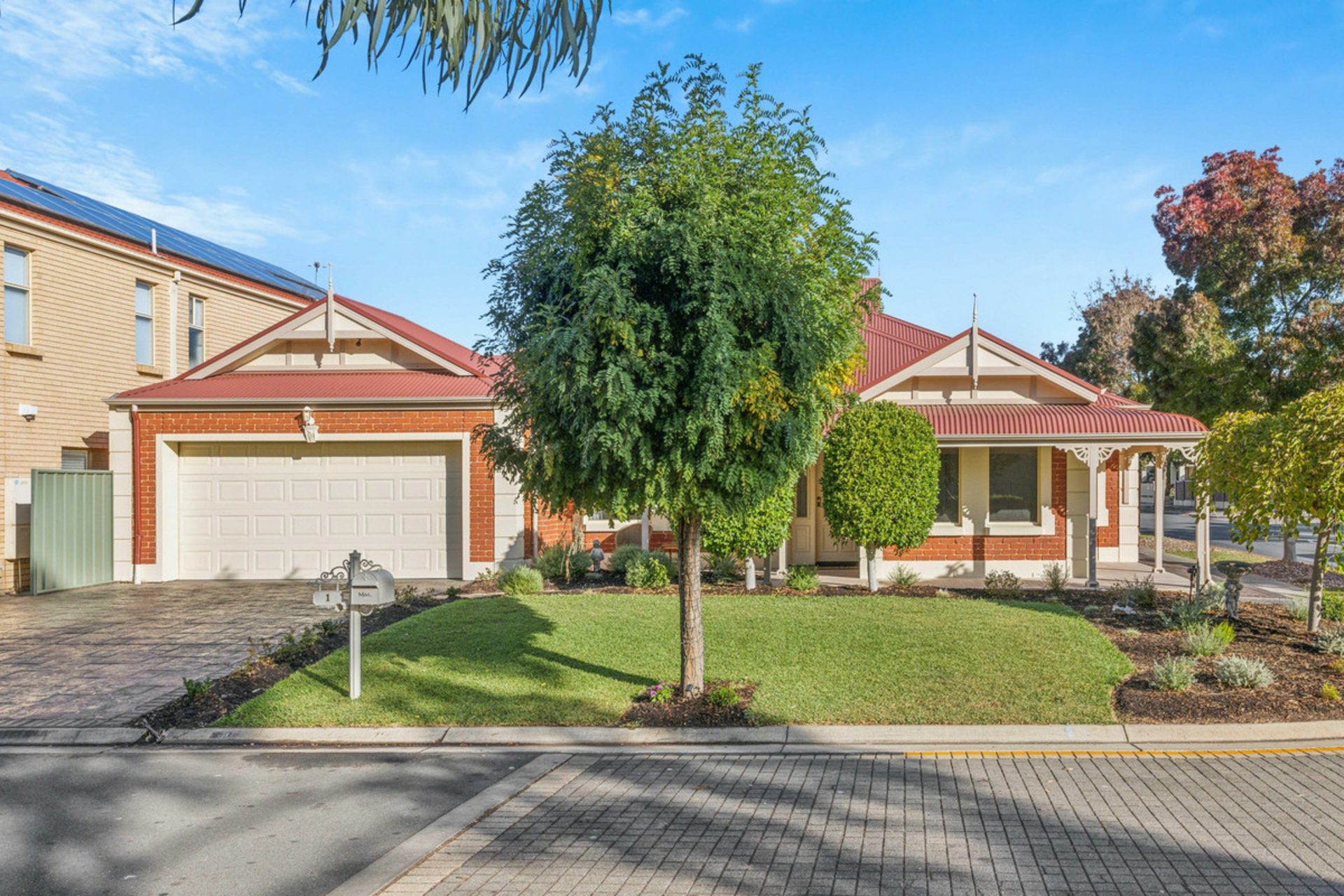 1 Weatherstone Crescent, Mawson Lakes