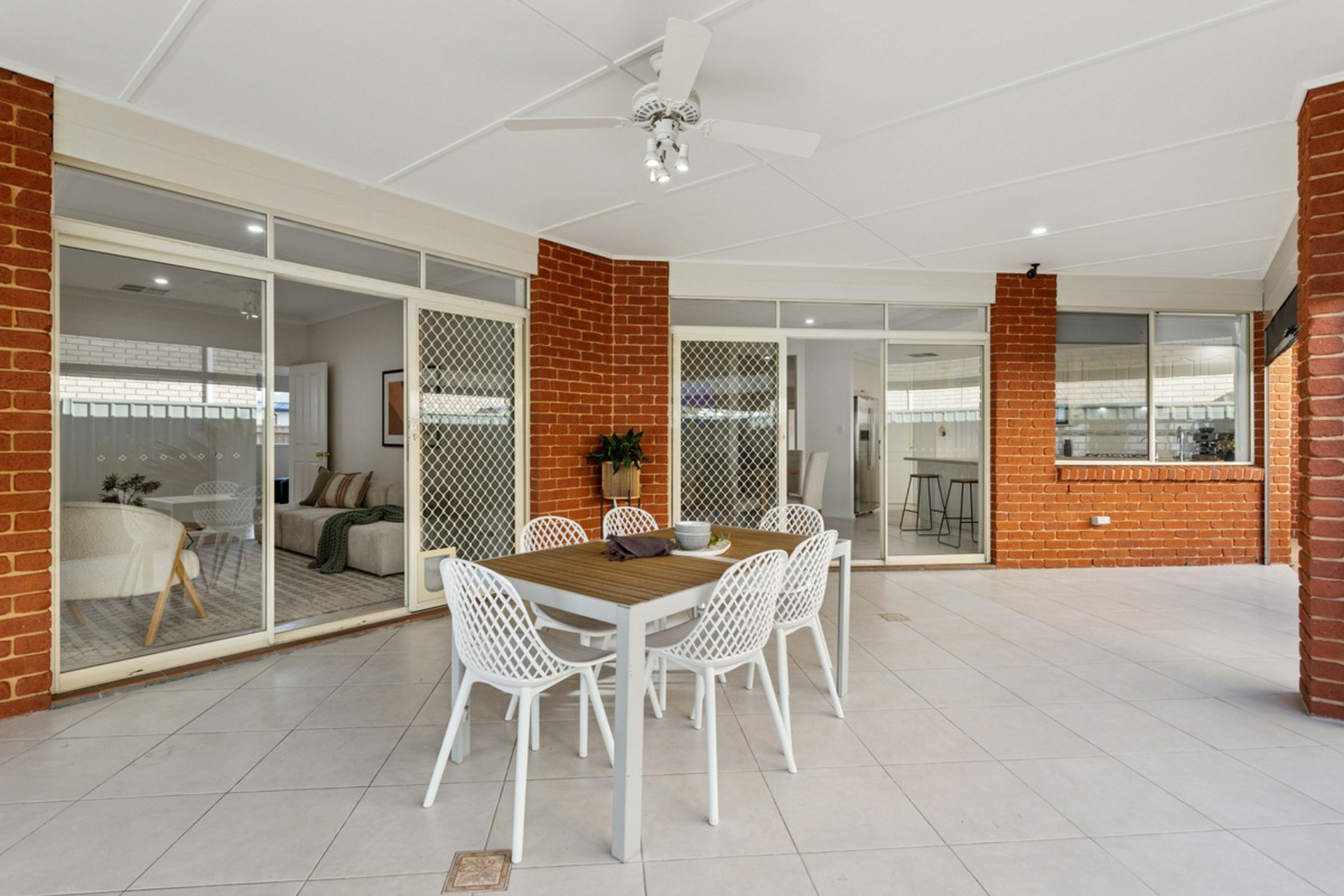 1 Weatherstone Crescent, Mawson Lakes
