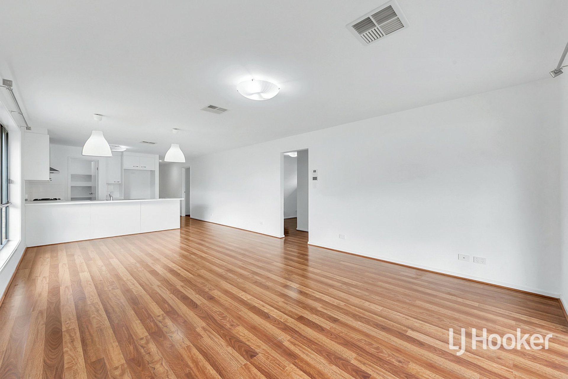 47 Scarlet Avenue, MUNNO PARA