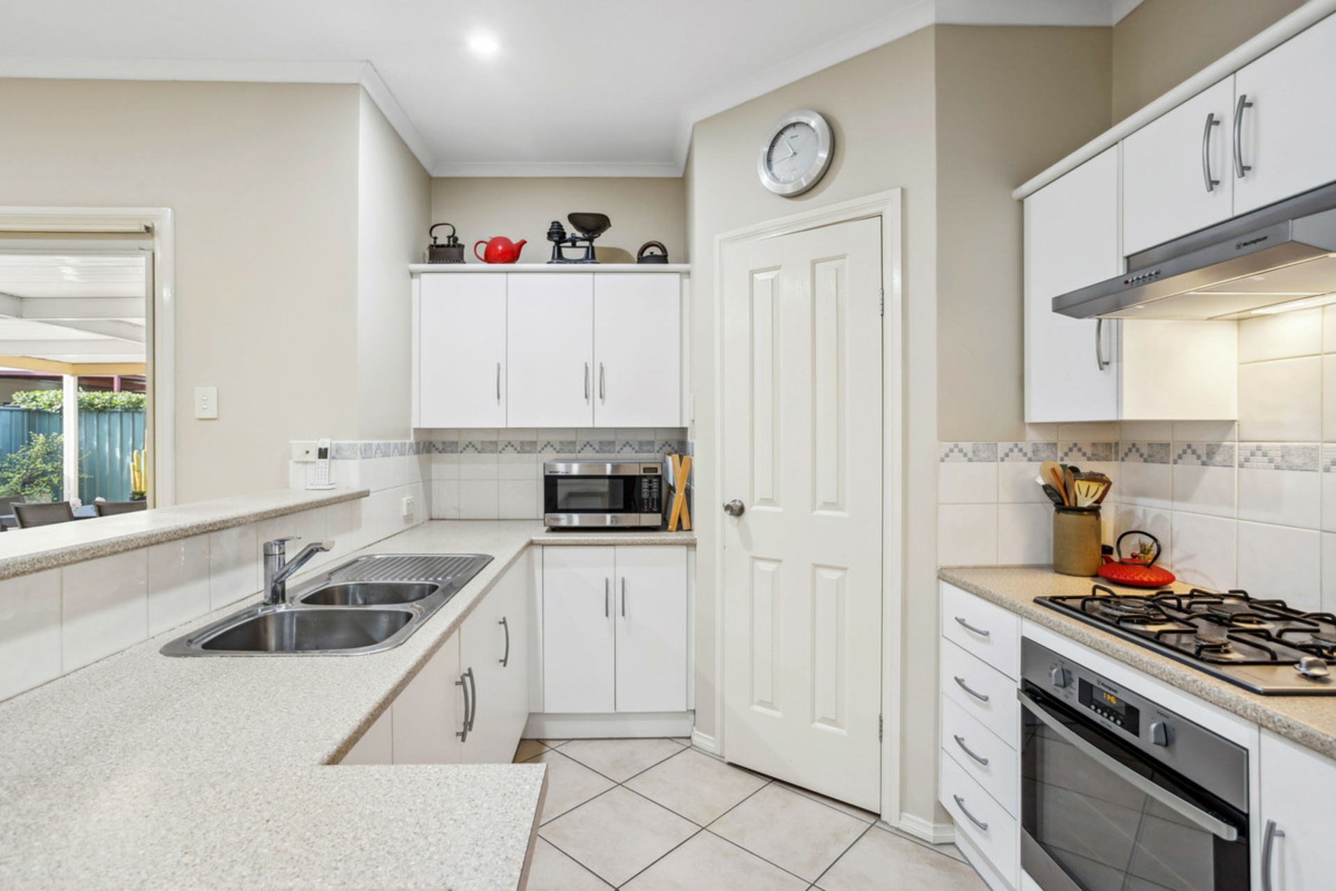 10 Sugarloaf Lane, MAWSON LAKES