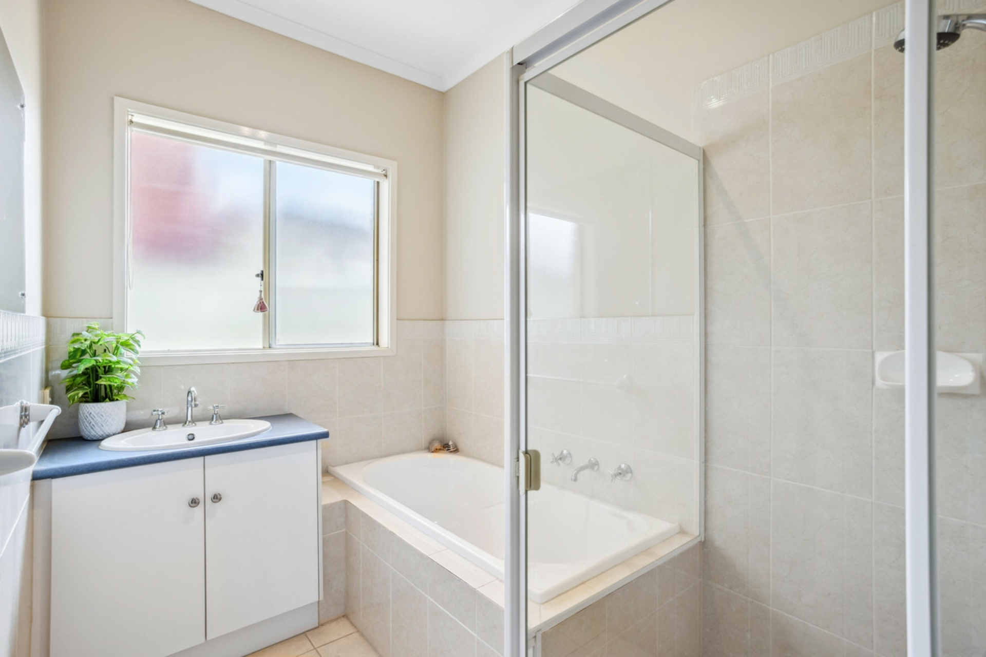 10 Sugarloaf Lane, MAWSON LAKES