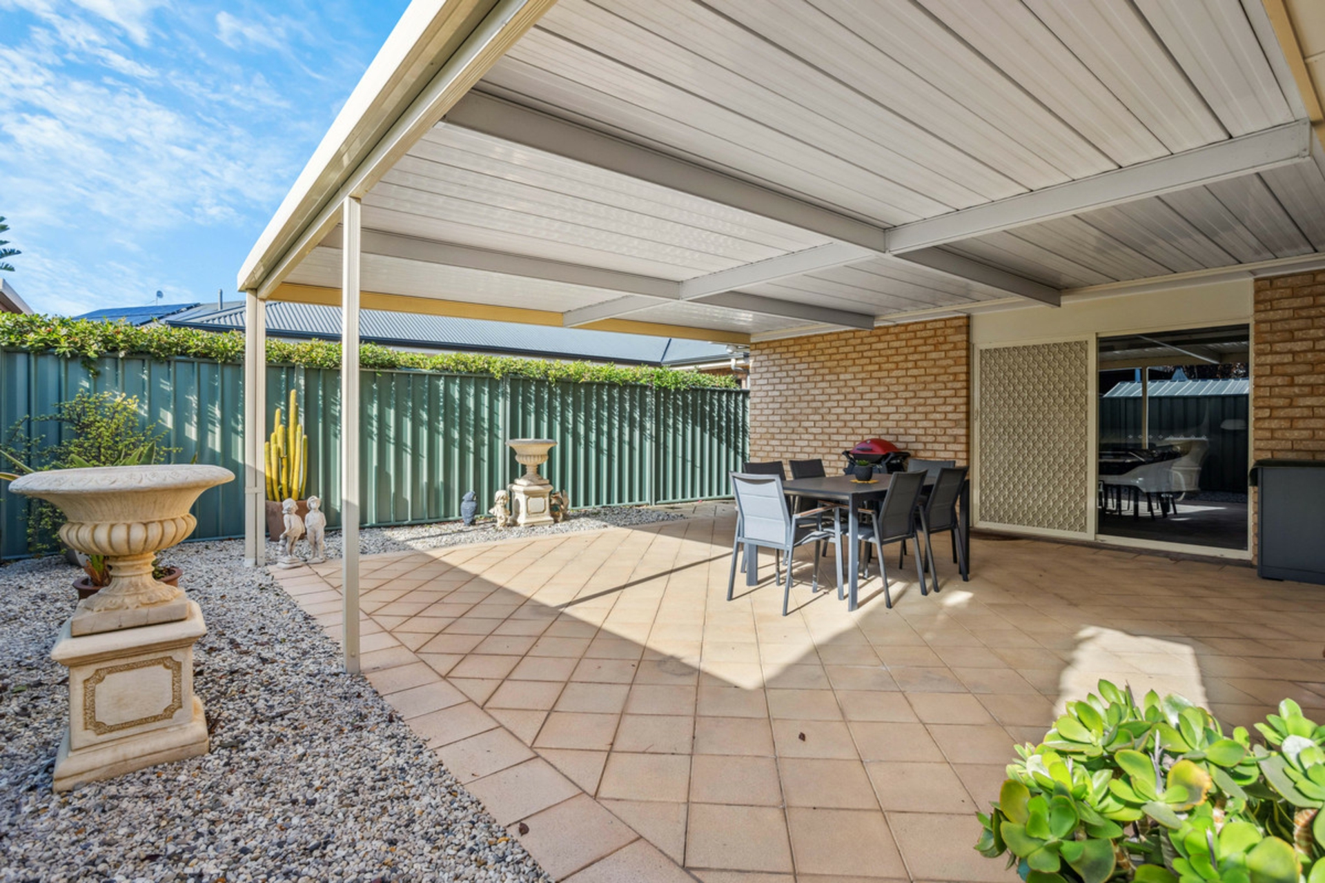 10 Sugarloaf Lane, MAWSON LAKES