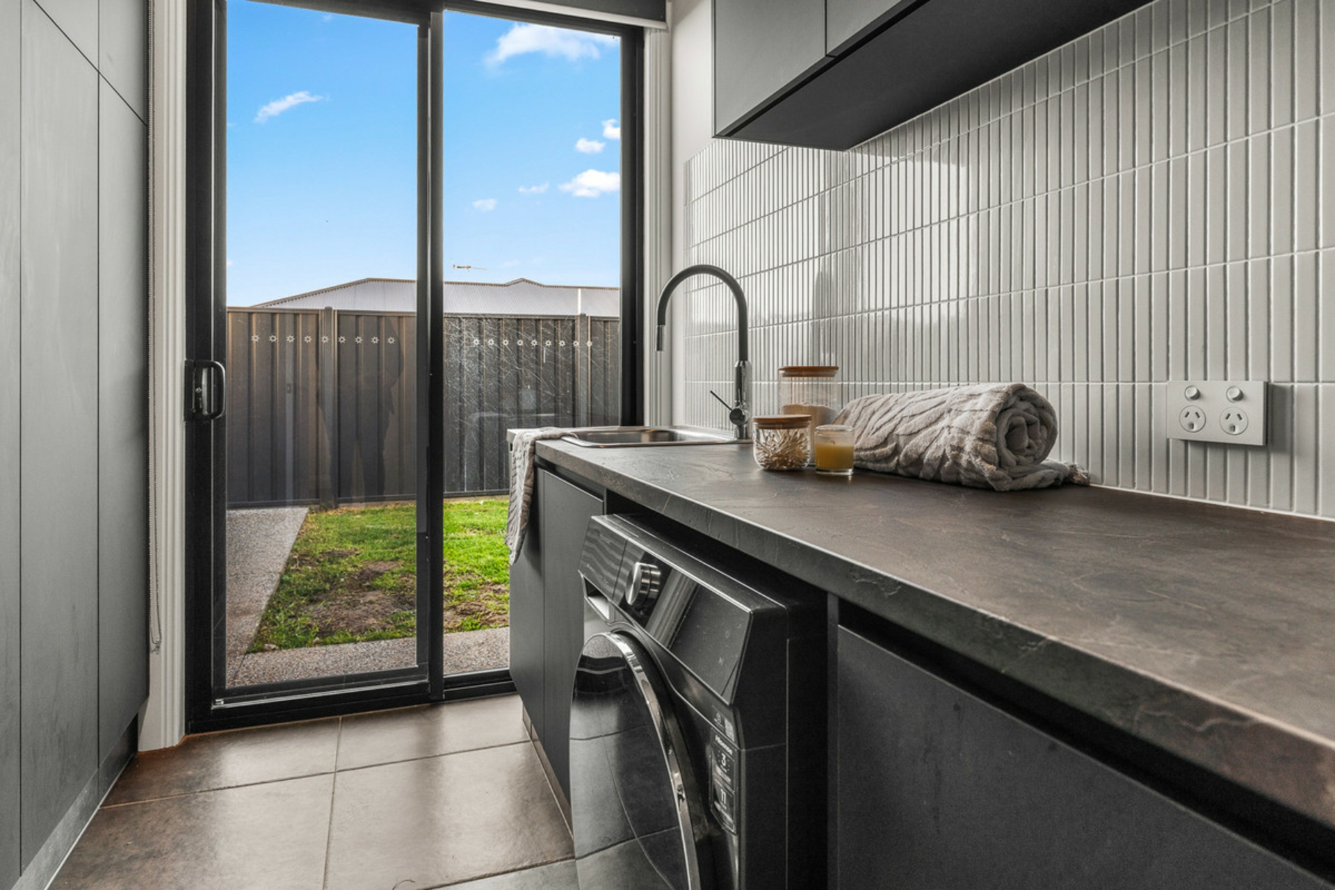 3 Almond Court, LEWISTON