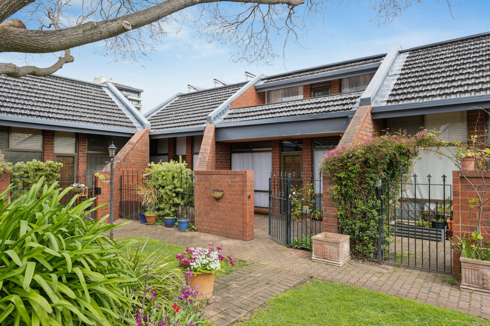 2/9-17 Boulton Mews, NORTH ADELAIDE