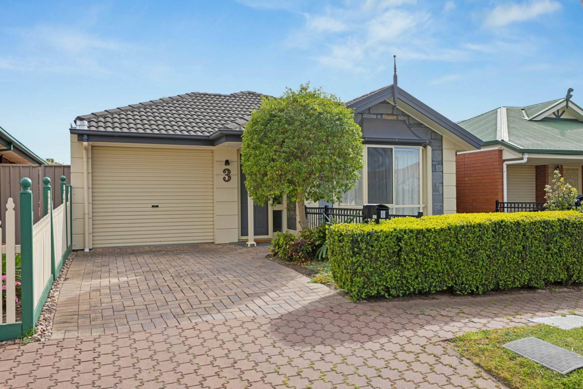 3 Wickham Crescent, Oakden