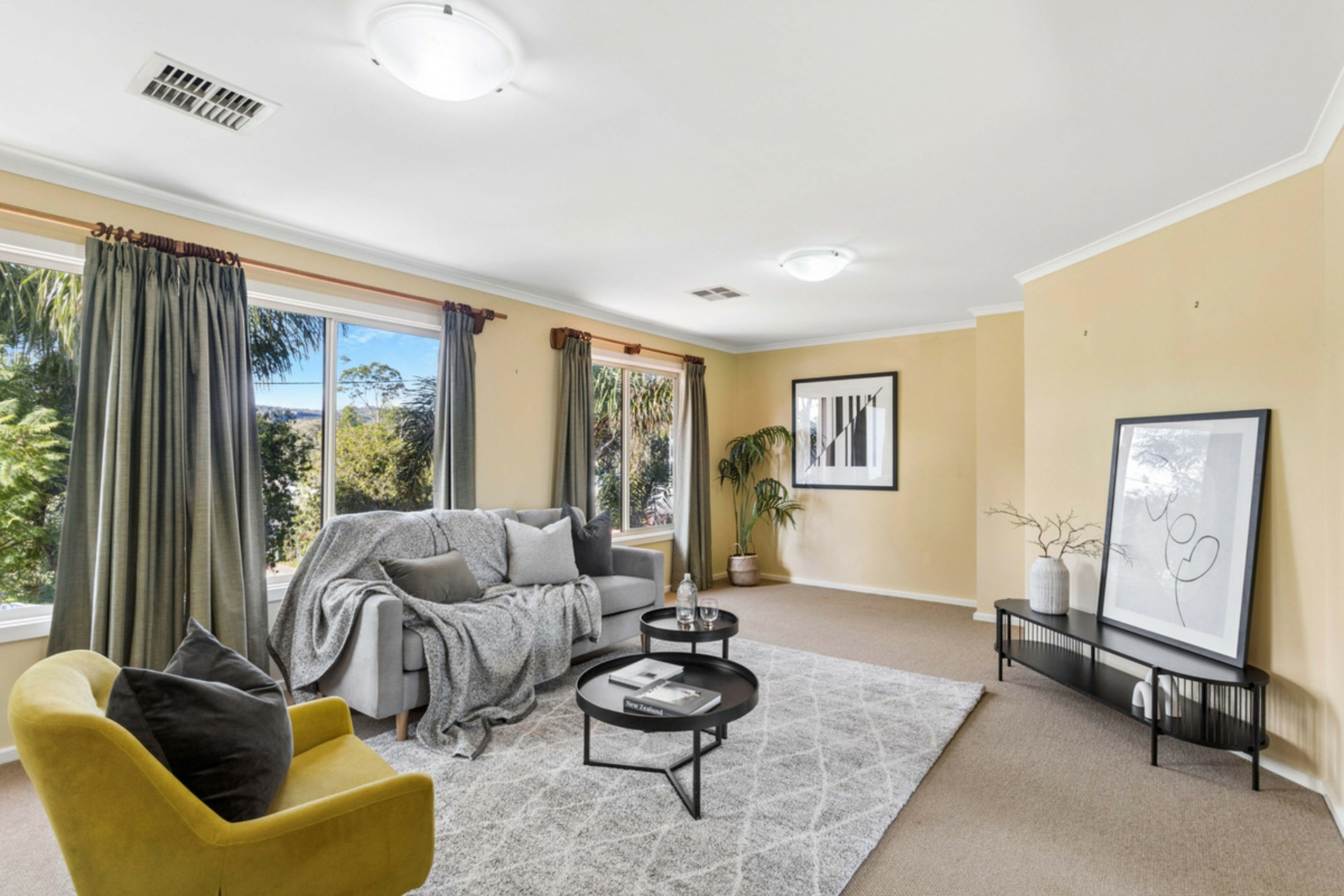 9 Bank Crescent — photo 8 of 21