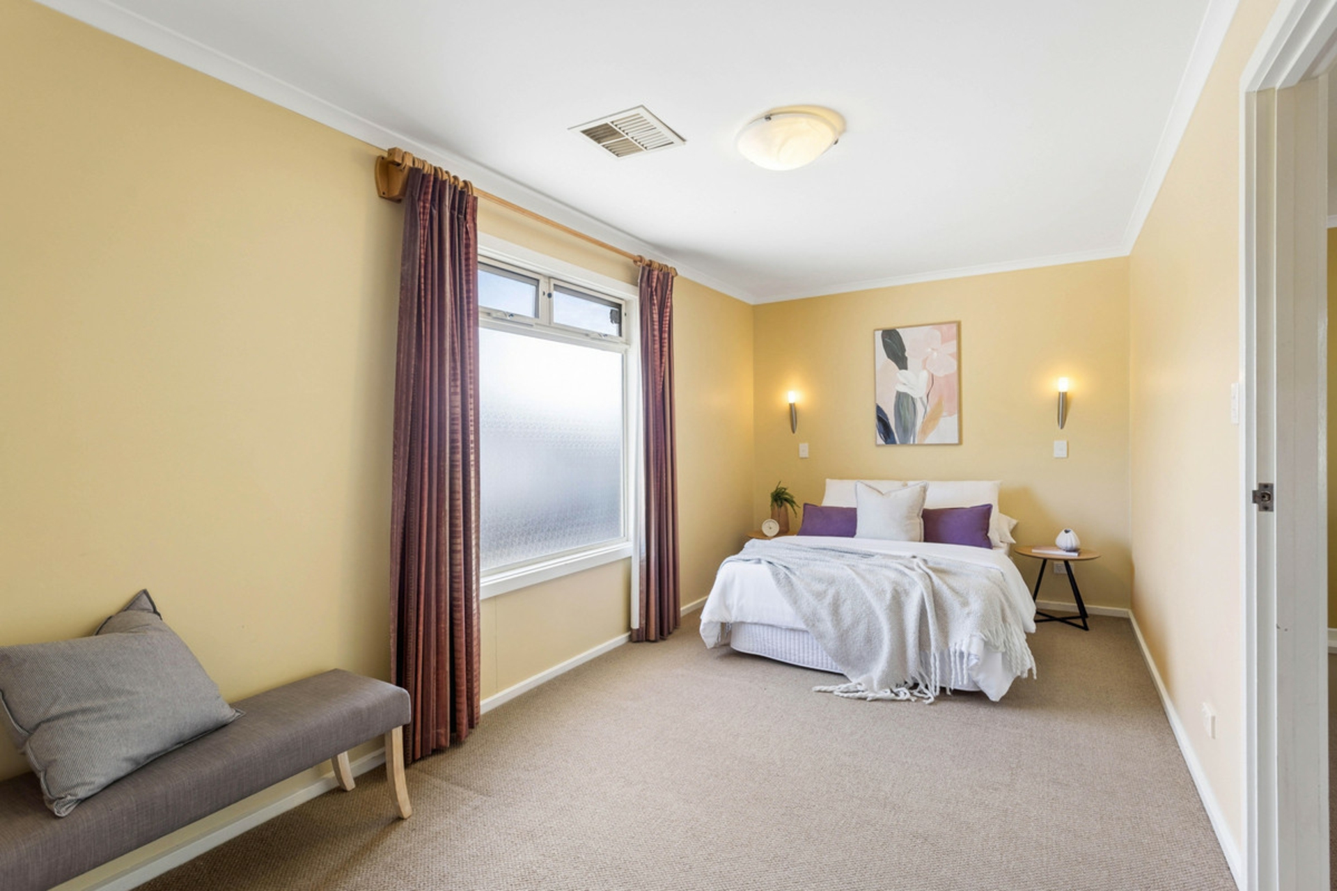 9 Bank Crescent — photo 10 of 21