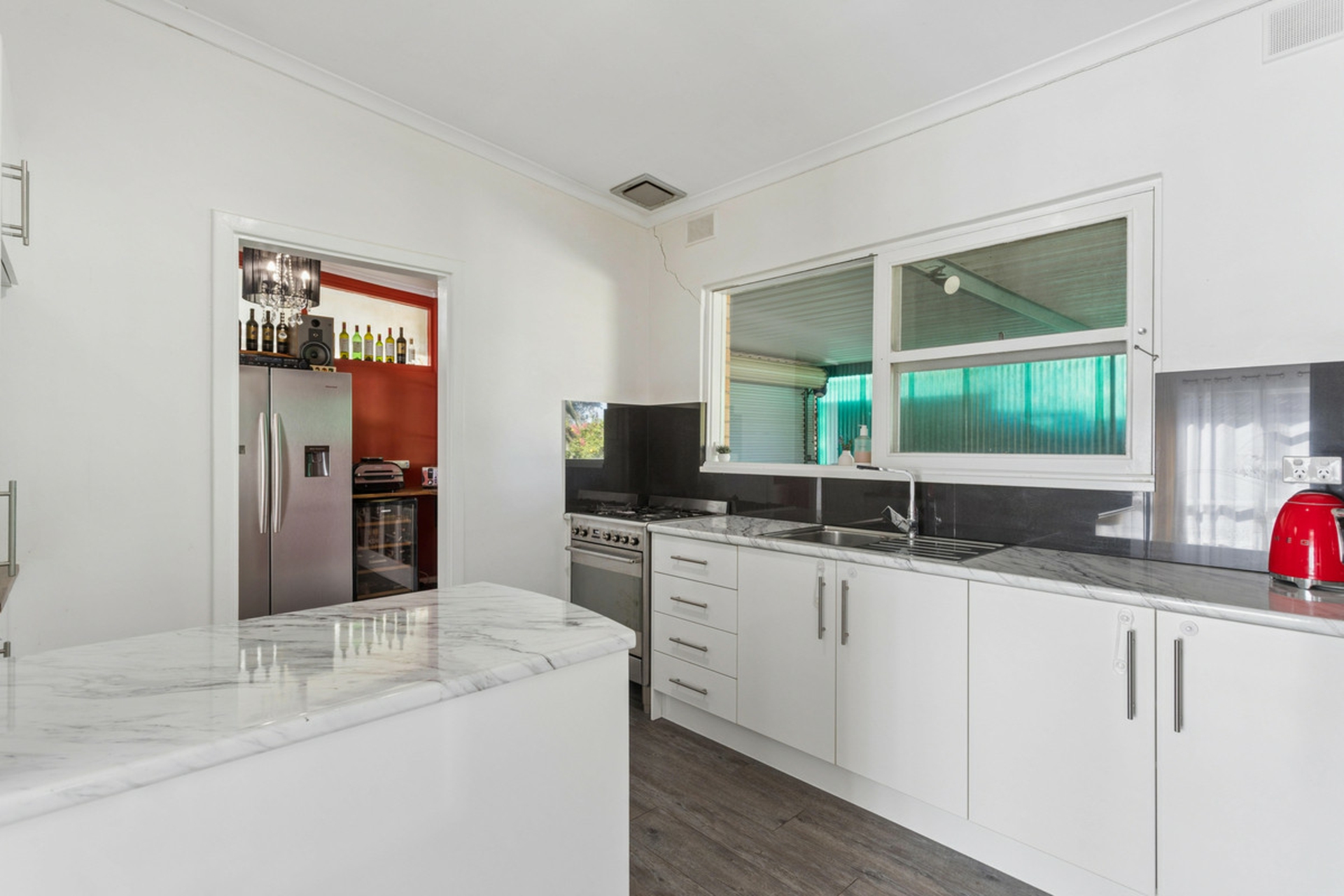 21 Rialto Avenue — photo 3 of 18