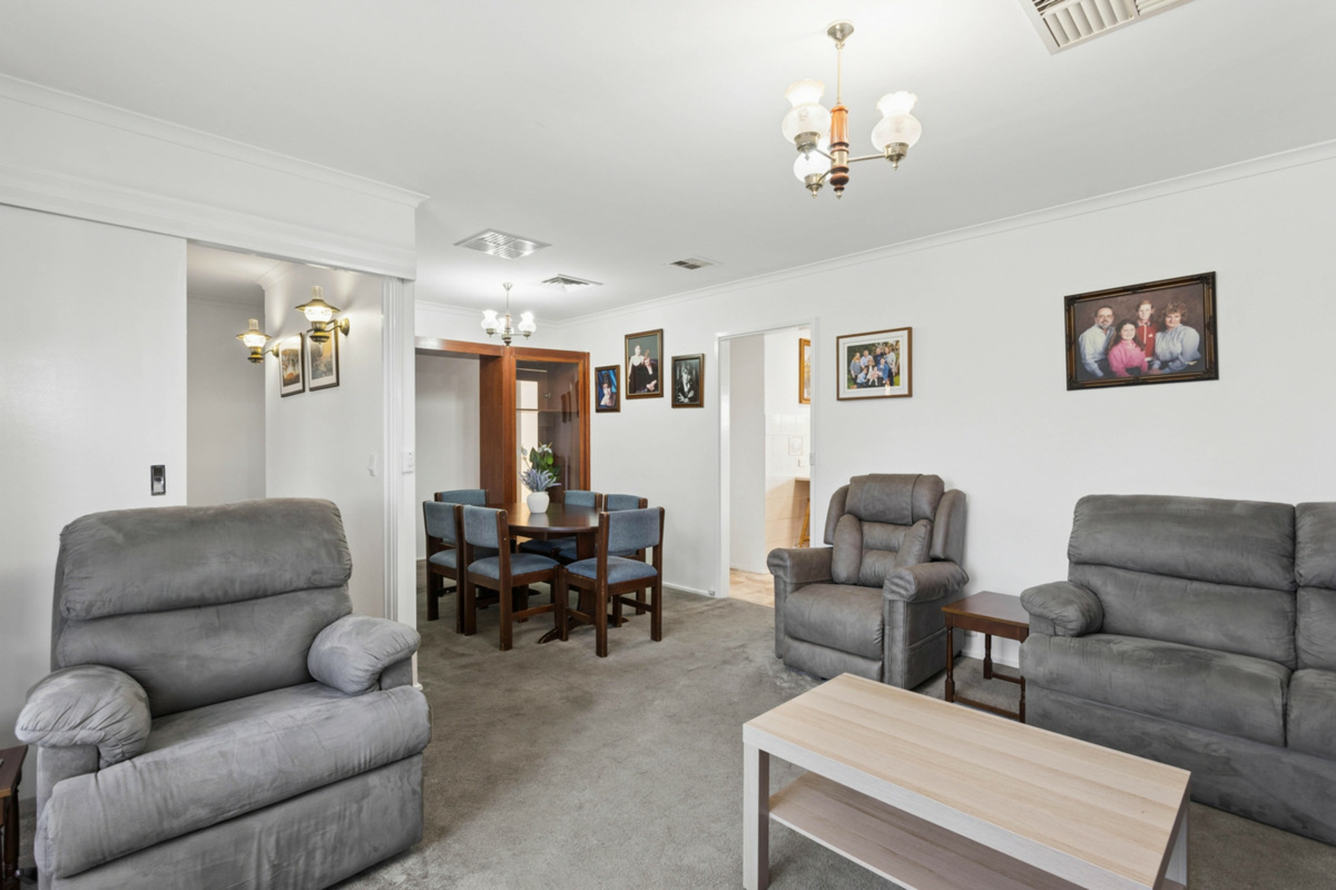 6 Endama Avenue — photo 3 of 16