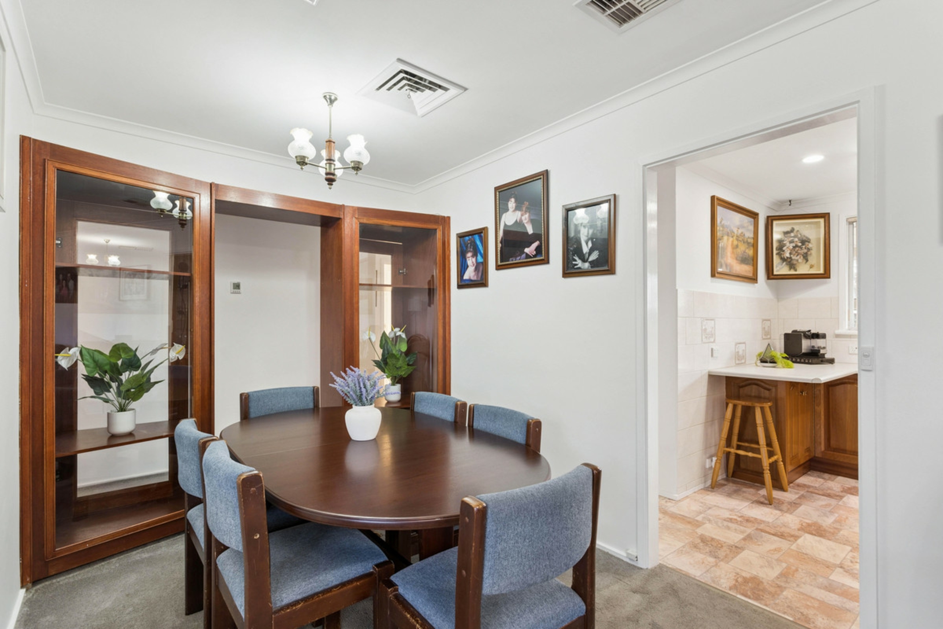 6 Endama Avenue — photo 4 of 16