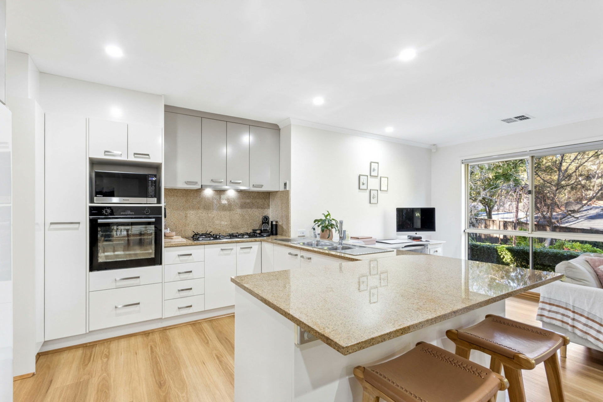 6 Pagoda Court — photo from LJ Hooker Property Specialists