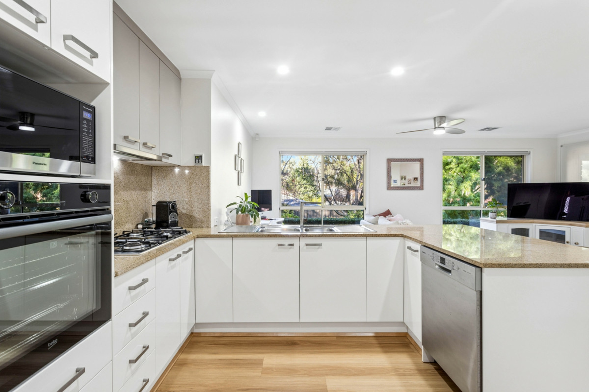 6 Pagoda Court — photo 7 of 24