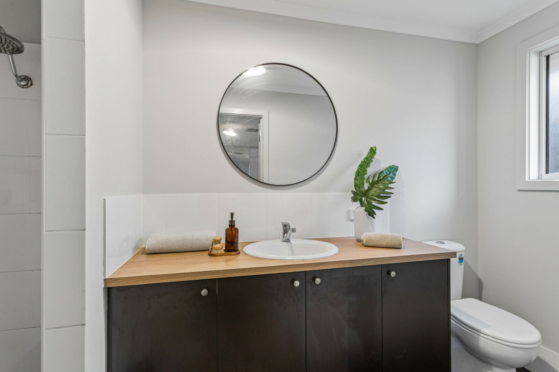 24A Lorna Road — photo 8 of 14