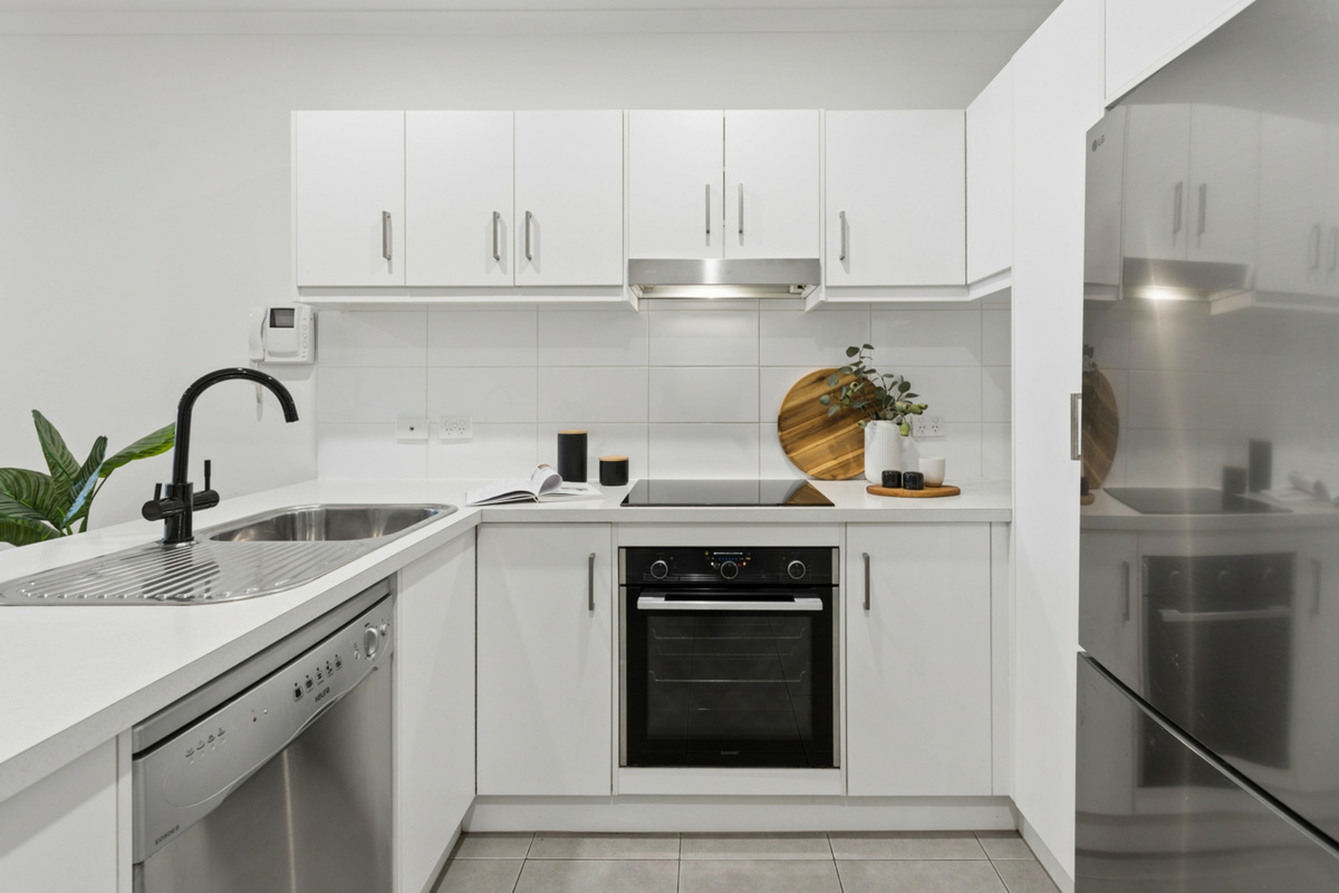 103/102 Elder Drive — photo 6 of 14