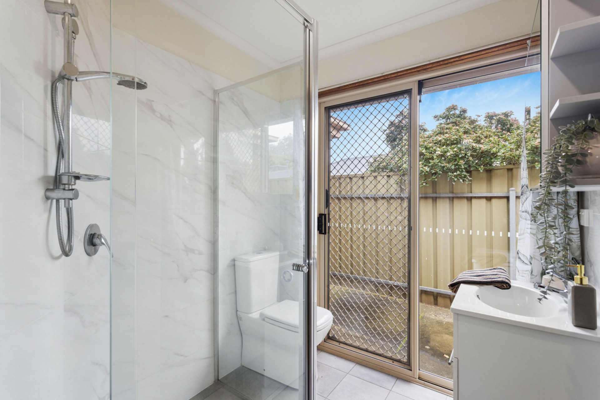 7 Roycroft Place — photo 9 of 20