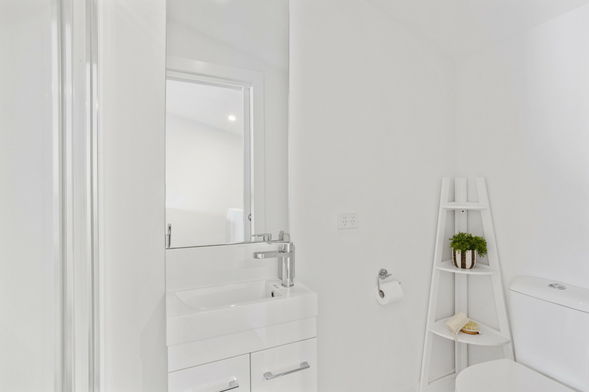 4 Chard Street — photo 9 of 15
