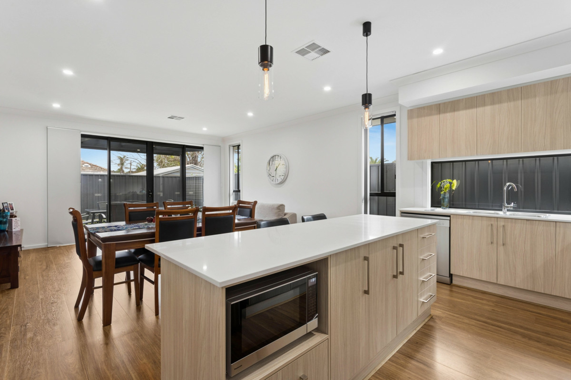 21a Dobson Drive — photo 3 of 15