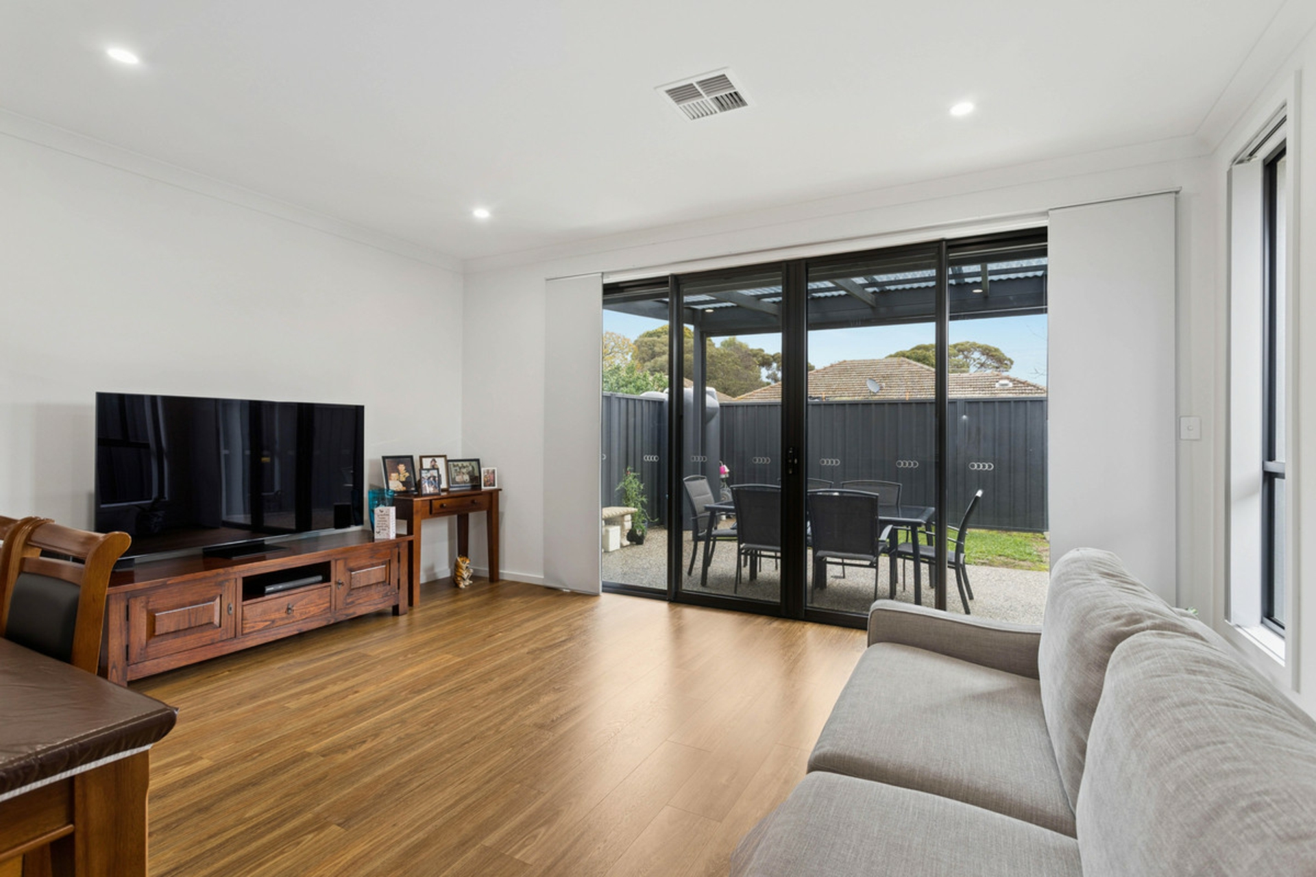 21a Dobson Drive — photo 6 of 15