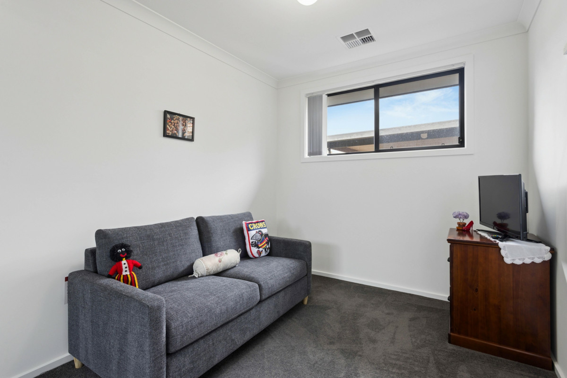 21a Dobson Drive — photo 10 of 15