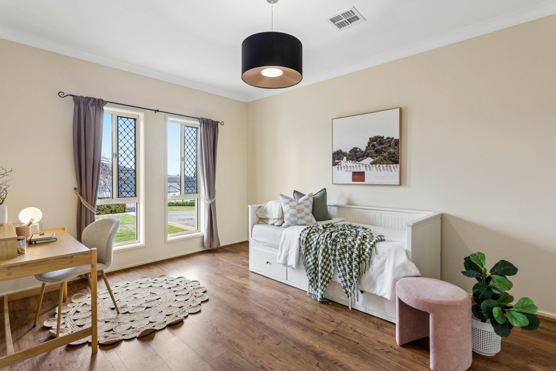 12 Lipson Reach Road — photo 4 of 25