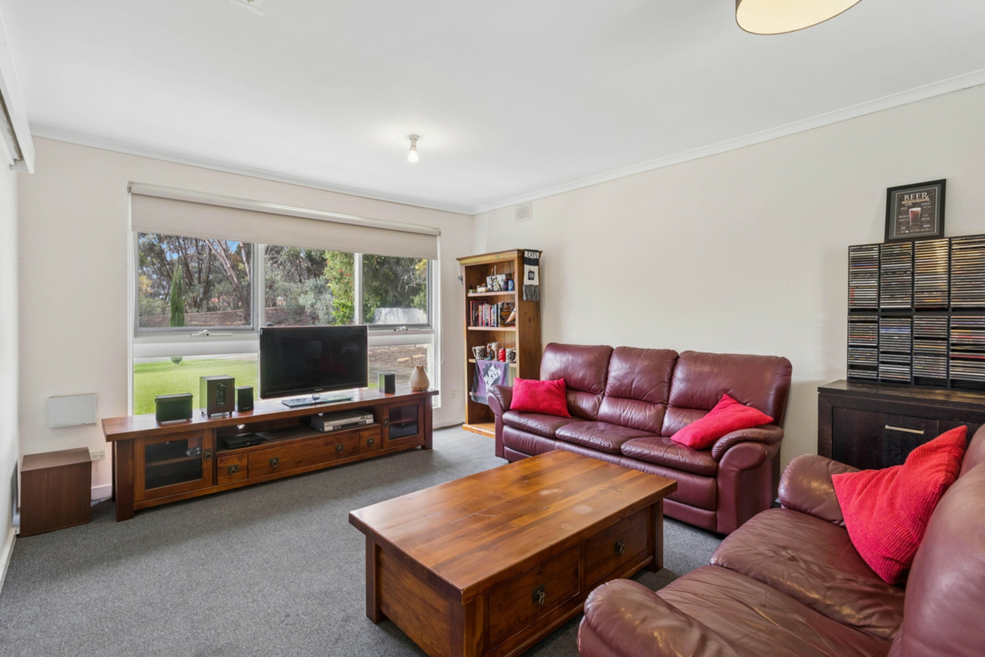 28 Welloch Street — photo 2 of 14