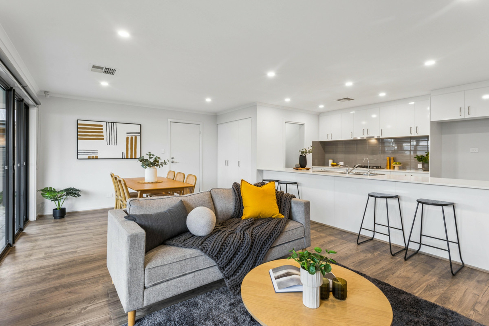 1B Spenfeld Court — photo 5 of 17