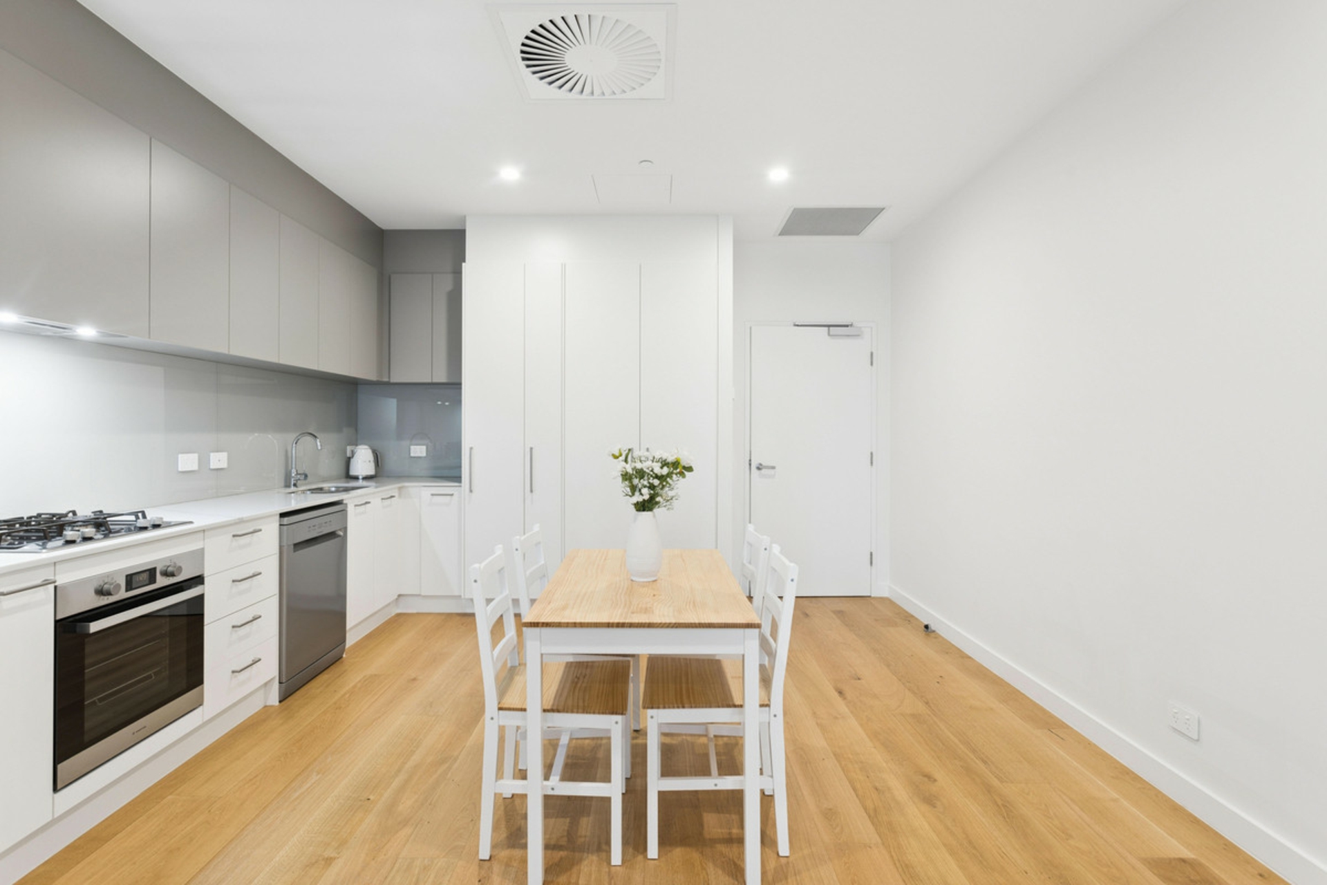 107/21 Balfort Street — photo 7 of 21