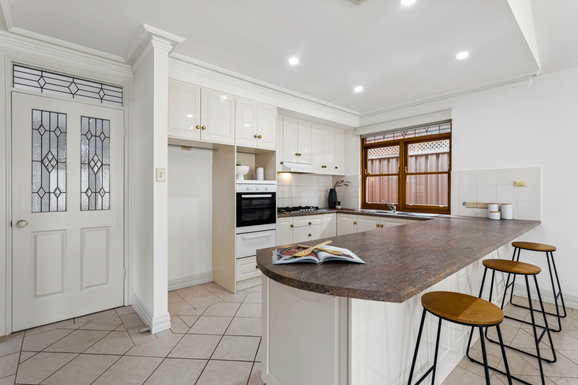 13A Barns Avenue — photo 10 of 18