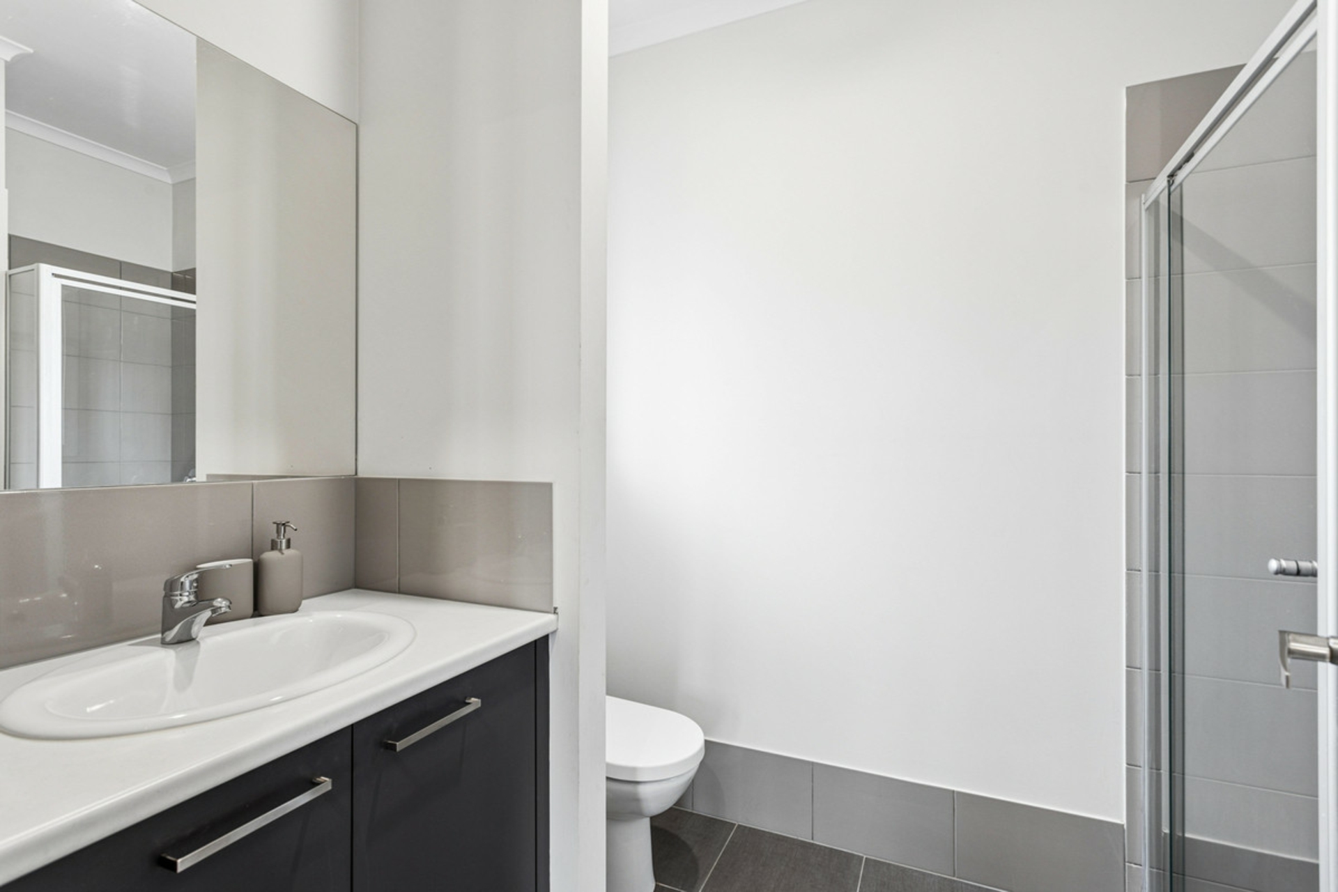 11B Julie Road — photo 8 of 14