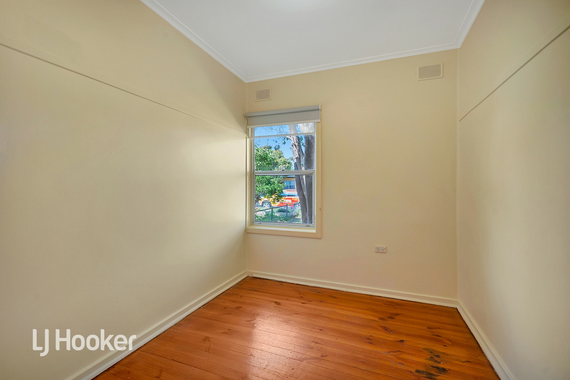 17 - 19 Forrestall Road — photo 5 of 18