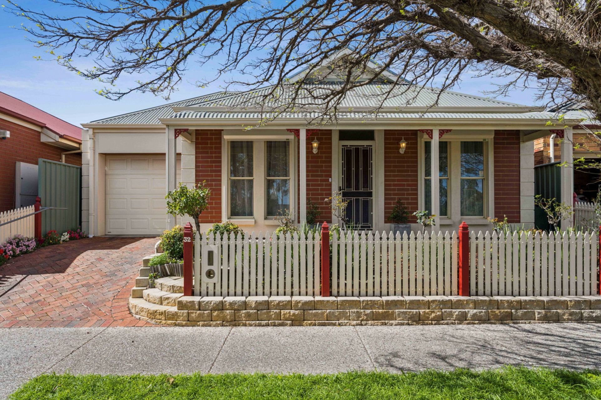 32 Mallard Crescent — photo from LJ Hooker Property Specialists