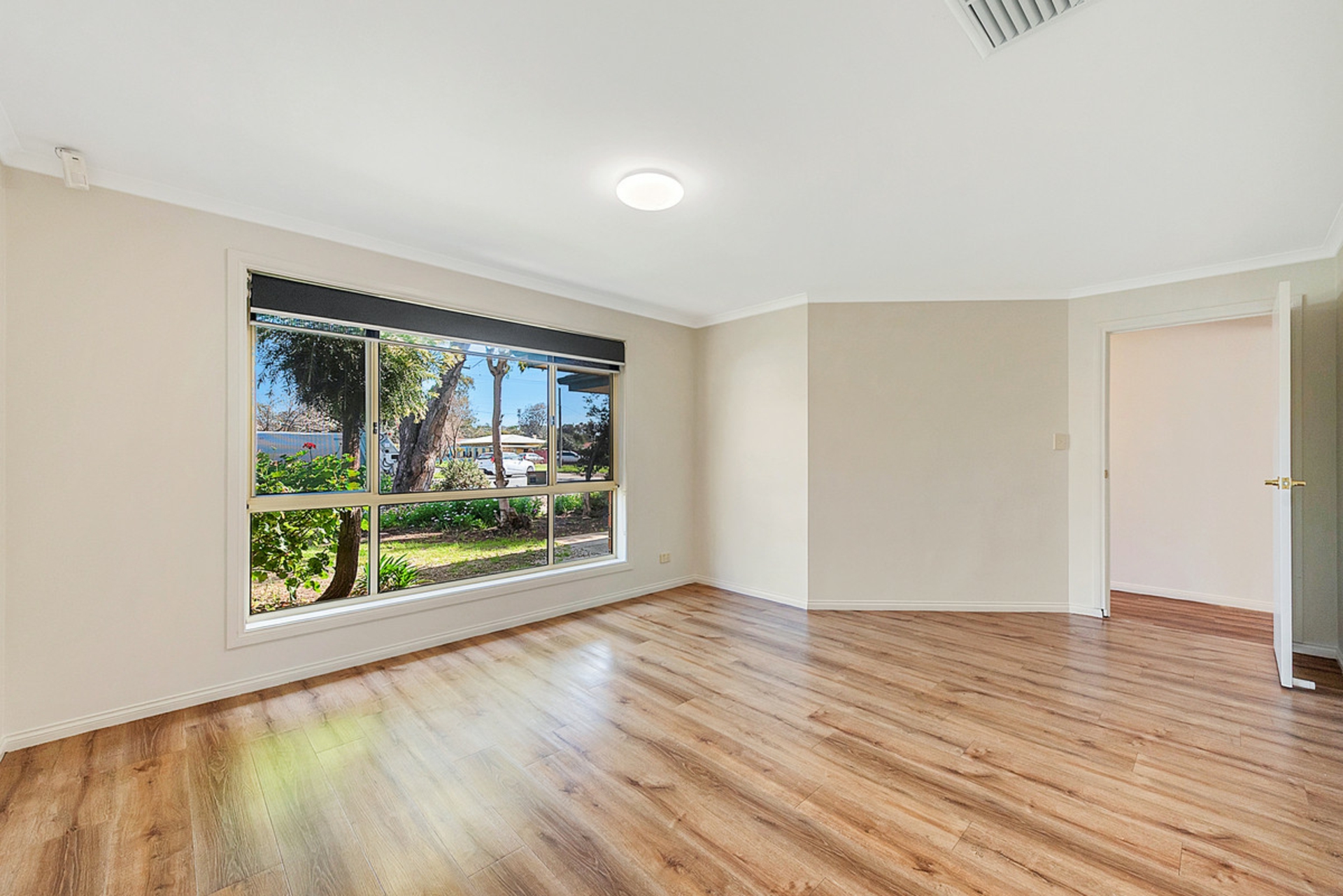 2A Downton Avenue — photo 2 of 14