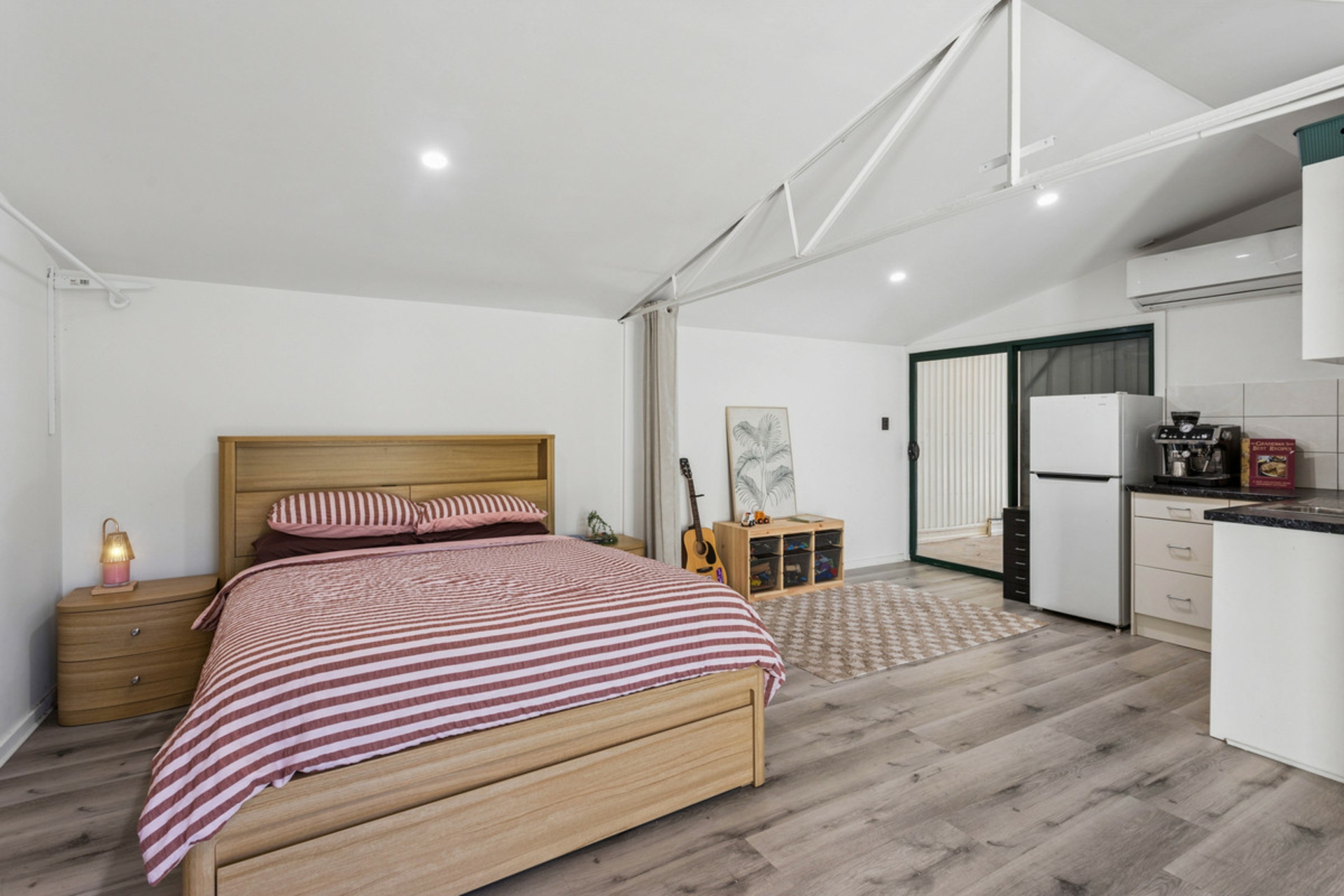 45 Campbell Drive — photo 15 of 22