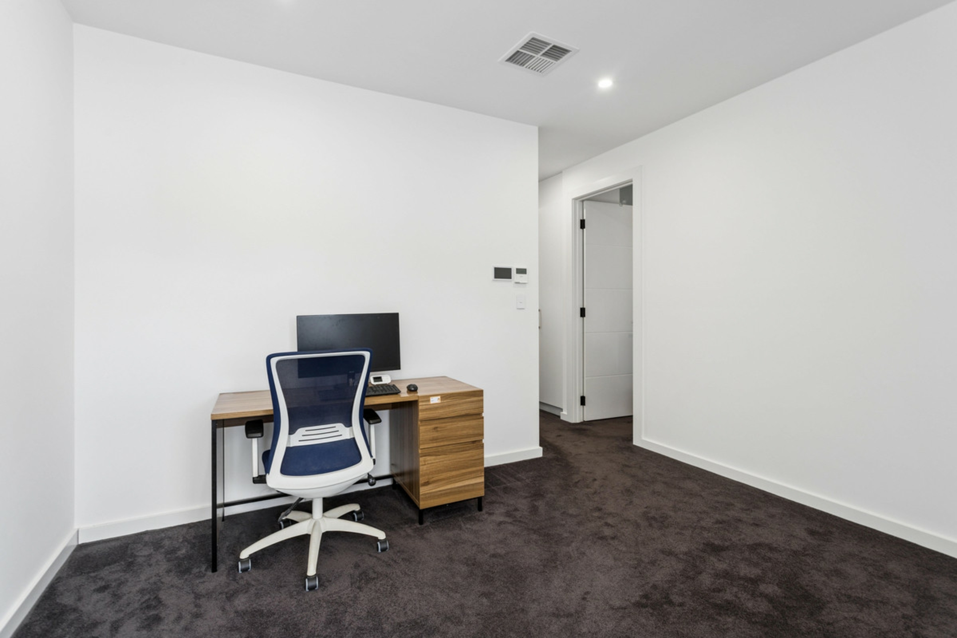 828B North East Road — photo 8 of 18