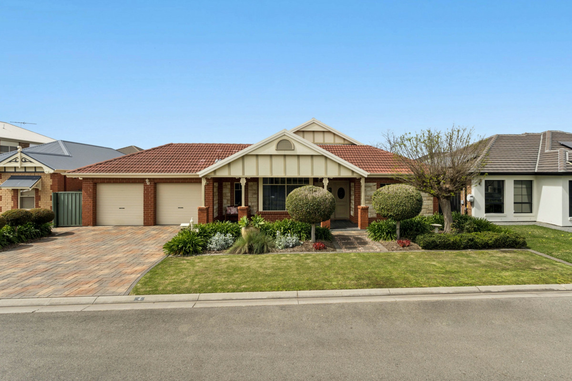 4 Spencer Court — photo from LJ Hooker Property Specialists