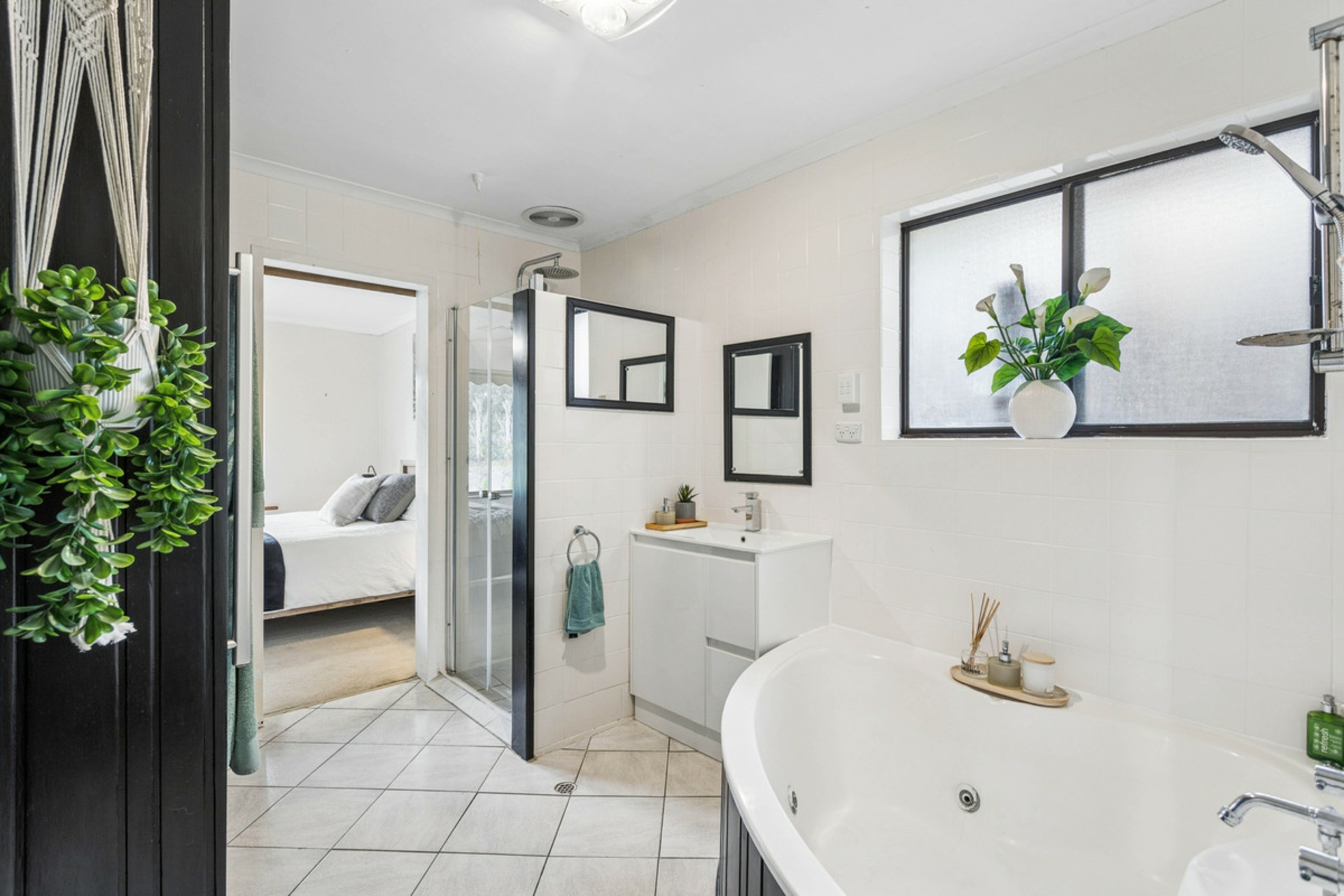18 Sandy Crescent — photo 9 of 20